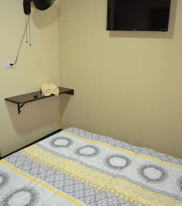 Carmen Apartment | #5 Private room close to Airport