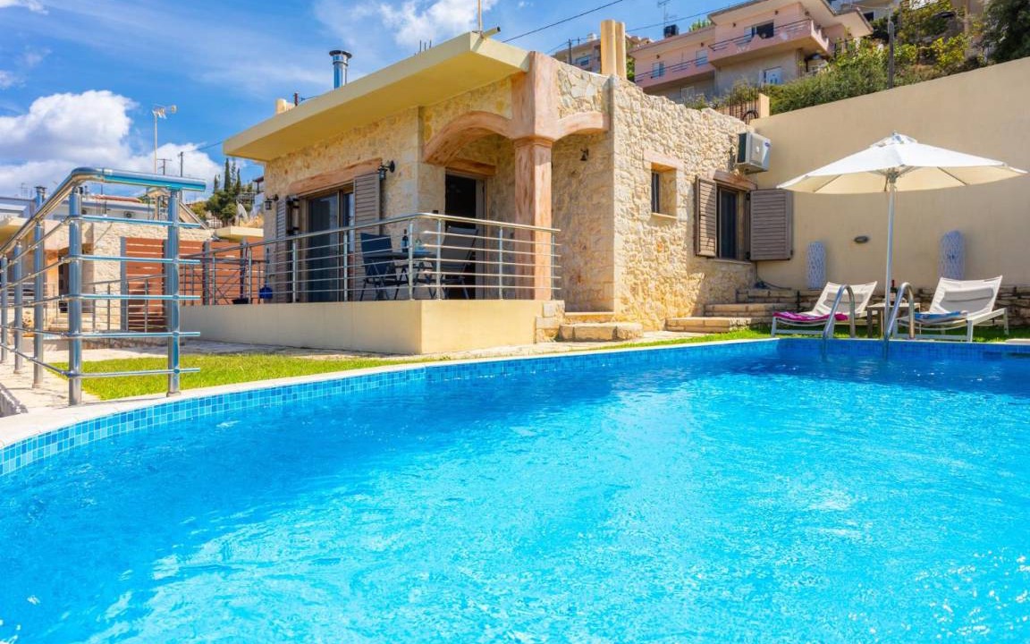 Roumeli Villa | 55 m² Villa ∙ 1 bedroom ∙ 4 guests
