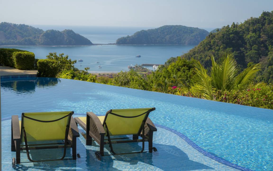 Herradura House | 557 m² House ∙ 5 bedrooms ∙ 12 guests