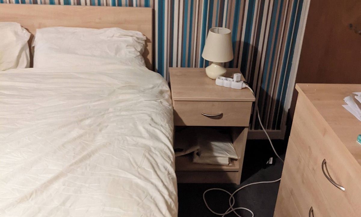 Girvan Apartment | 5guests/near Beach/2br/parking/wifi