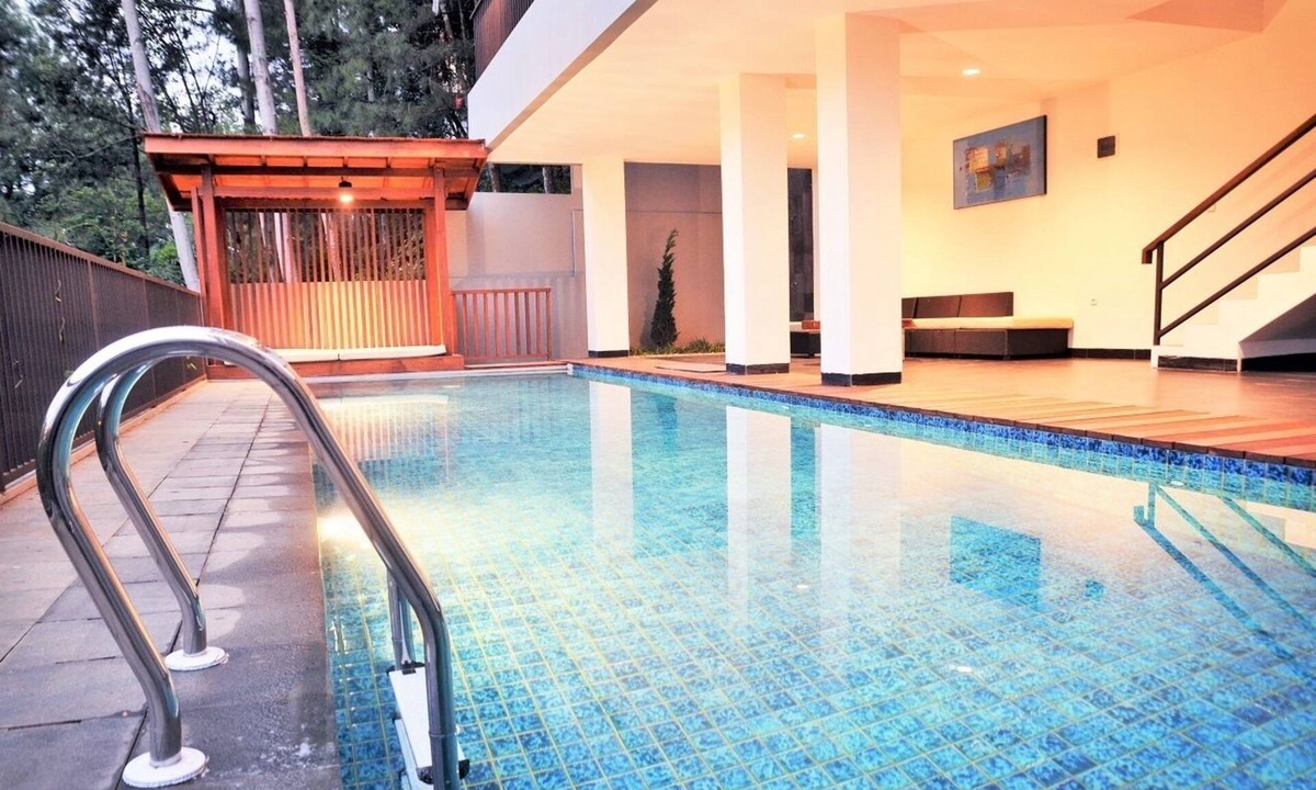 Bandung Villa | 6 BR Hill View Villa with a private pool 1