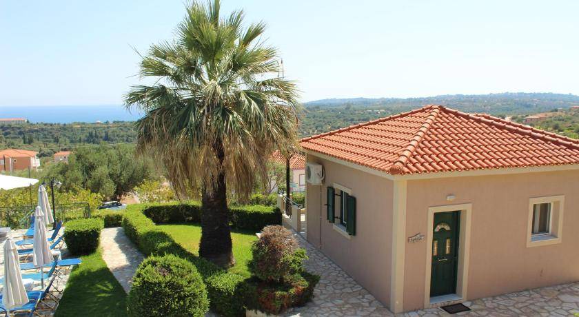Karavados House | 75 m² House ∙ 2 bedrooms ∙ 20 guests