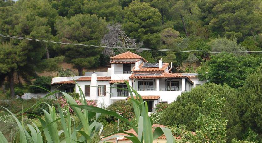 Troulos House | 75 m² House ∙ 3 bedrooms ∙ 6 guests
