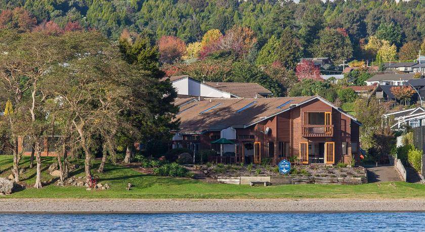 Two Mile Bay Hotel | 75 m² Motel ∙ 2 bedrooms ∙ 127 guests