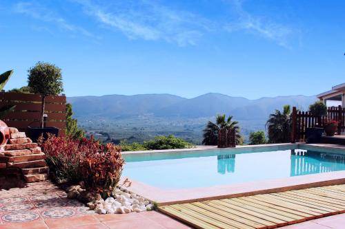 Alonia Villa | 78 m² Villa ∙ 2 bedrooms ∙ 6 guests