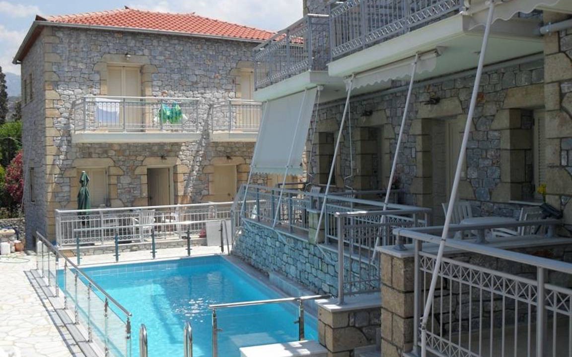 Stoupa Apartment | 80 m² Apartment ∙ 2 bedrooms ∙ 5 guests