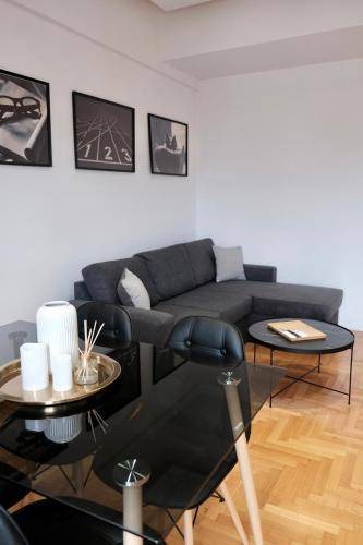 Piraeus Apartment | 83 m² Apartment ∙ 2 bedrooms ∙ 6 guests