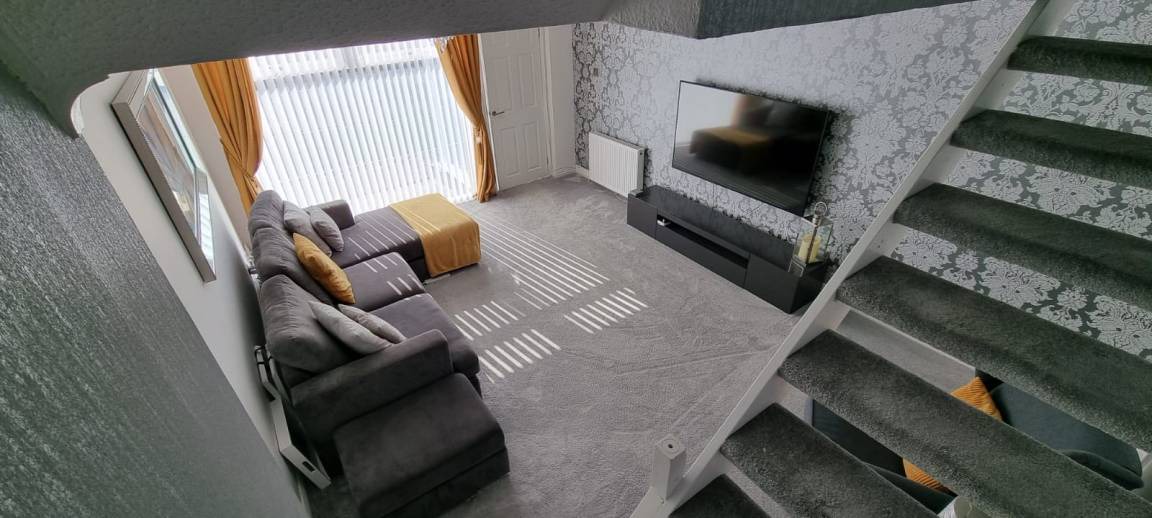 Motherwell House | 84 m² House ∙ 2 bedrooms ∙ 3 guests