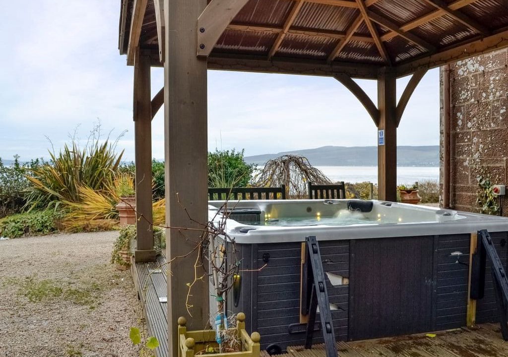 Skelmorlie Cabin | 9 bedroom accommodation in Skelmorlie, near Largs