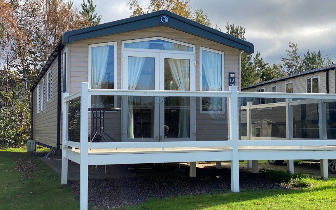 Prestonpans Cabin | 90 m² Lodge ∙ 3 bedrooms ∙ 4 guests