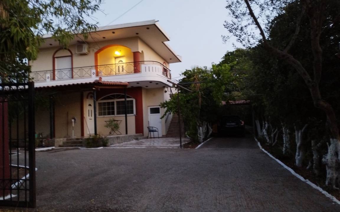 Messini House | 90 m² Finca ∙ 2 bedrooms ∙ 4 guests