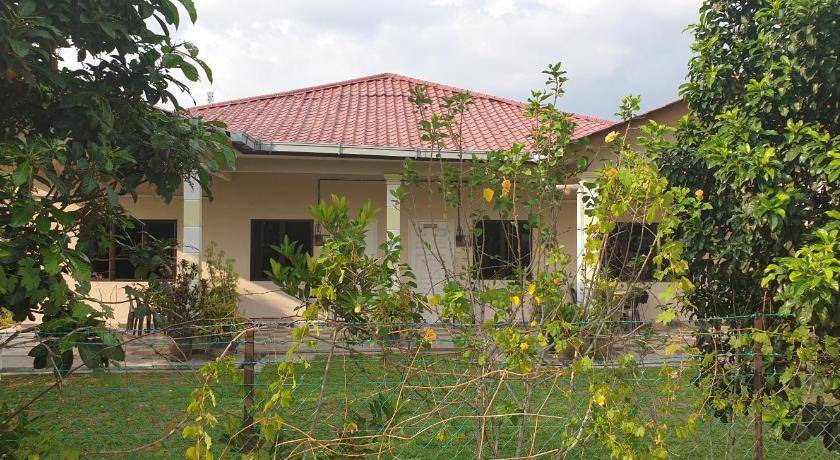 Merbau Sempak House | 93 m² House ∙ 2 bedrooms ∙ 10 guests