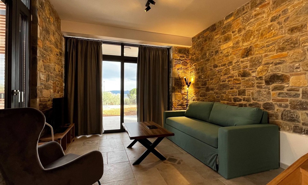 Sourpi Villa | Aélia Stone House Thétis
