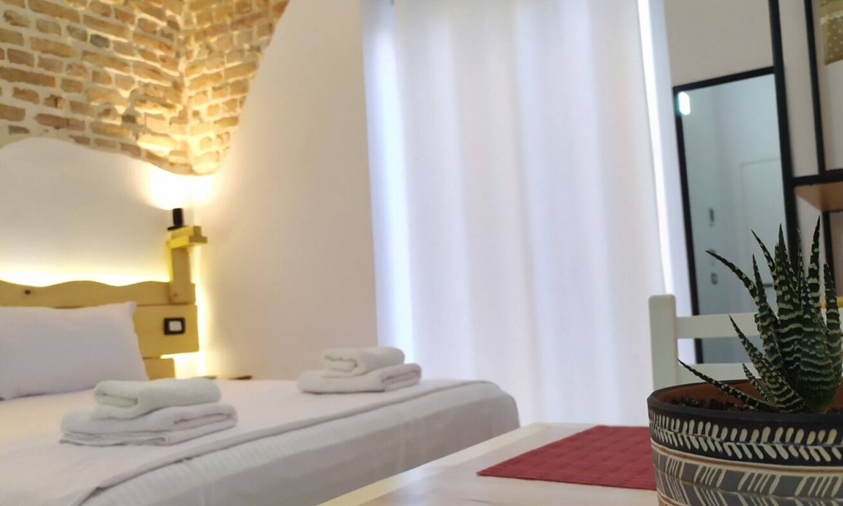 Blloku House | A-1 · Cosy Modern Studio With Balcony in Blloku