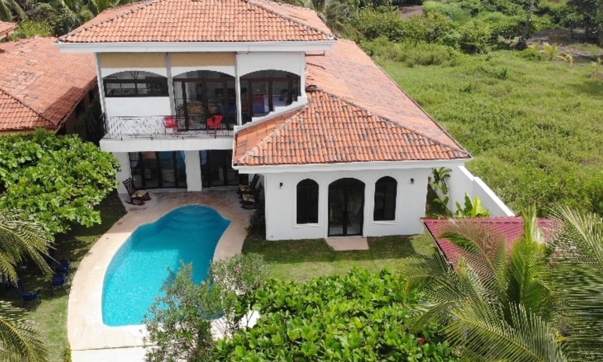 Cerro Plano Villa | A chance for you and your loved ones to get away from the rest of the world.