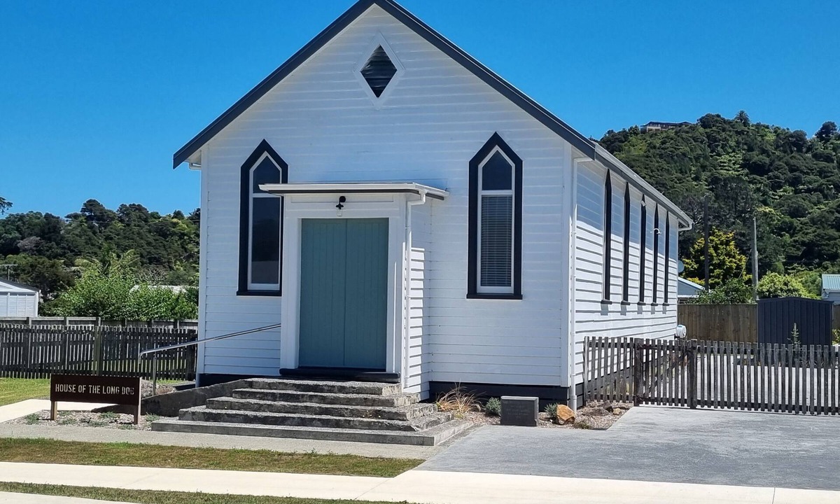 Coromandel House | A stunningly restored Church - Winter Special, Book 2 nights Get 1 Free!