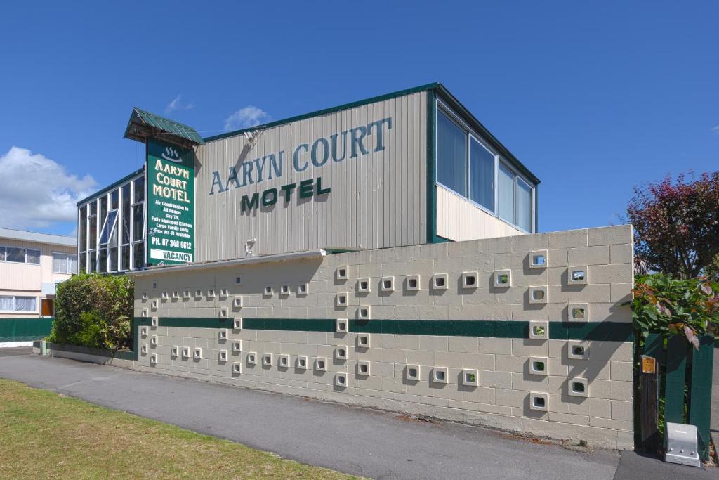 Fenton Street Hotel | Aaryn Court Motel