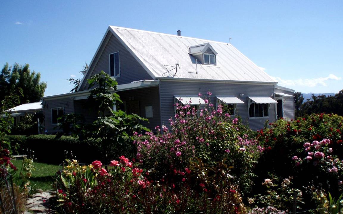 Lower Wattle Grove Other | Accommodation ∙ 1 bedroom ∙ 8 guests