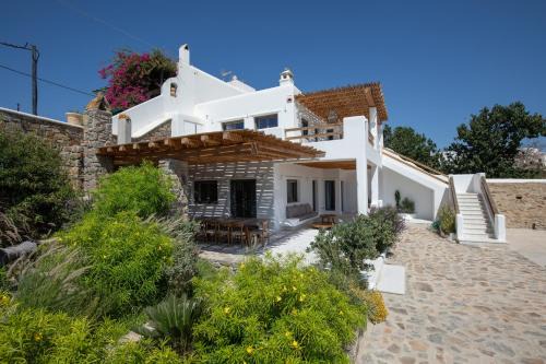 Ano Mera House | Acres Luxe, First Floor Haven & Ground Floor Retreat