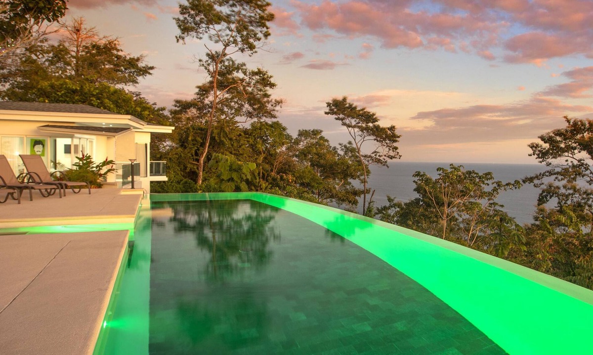 Montezuma Villa | Adeluna Luxury Ocean View Villas