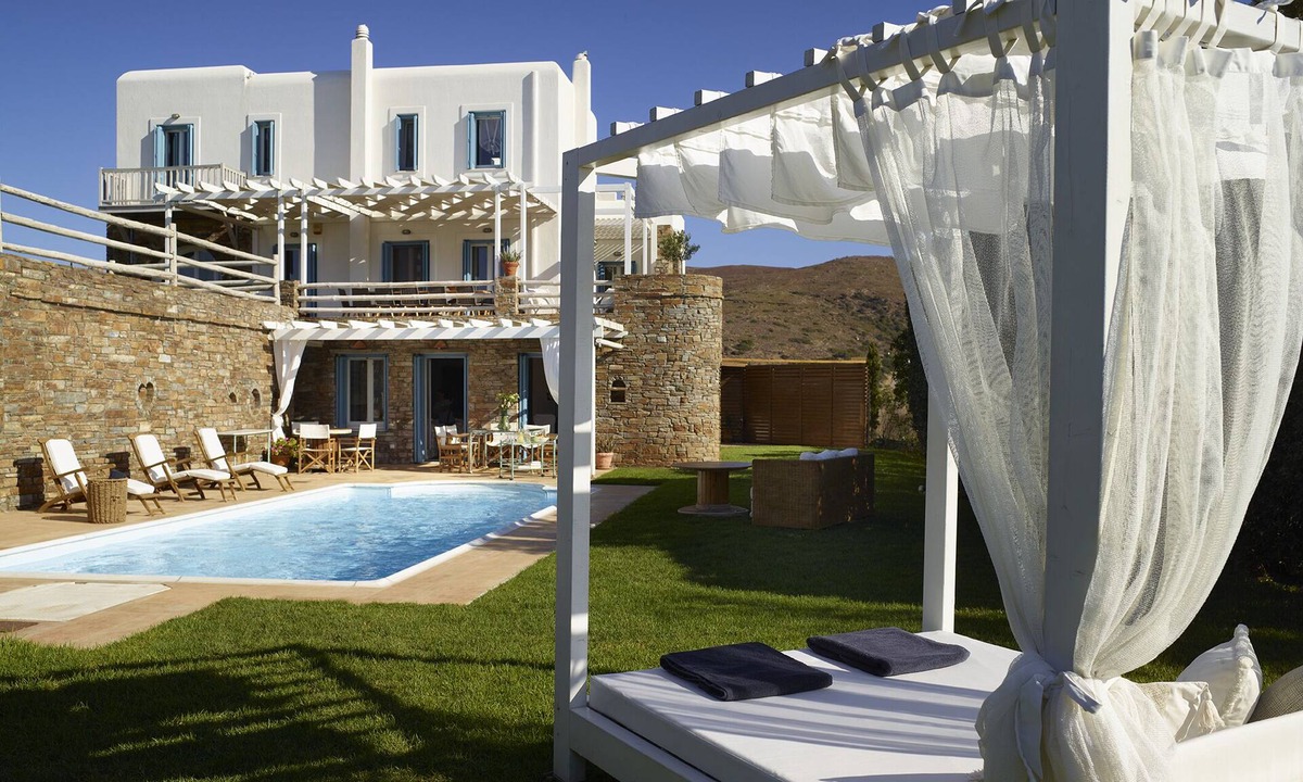 Kato Fellos Villa | Aegean Marvel: Discover Villa Phivi – 5 Bed Gem, Private pool, Gym, Andros