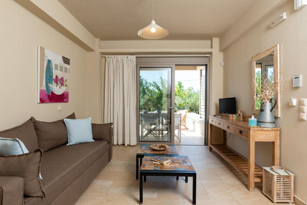 Vromonerion House | Aelia Home Suites