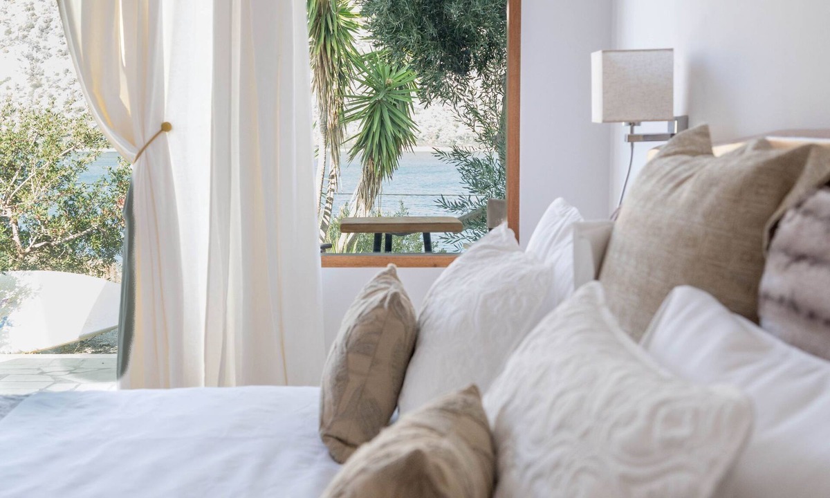 Limni Vouliagmenis Apartment | Agrambeli Apartments at Heraion Lagoon