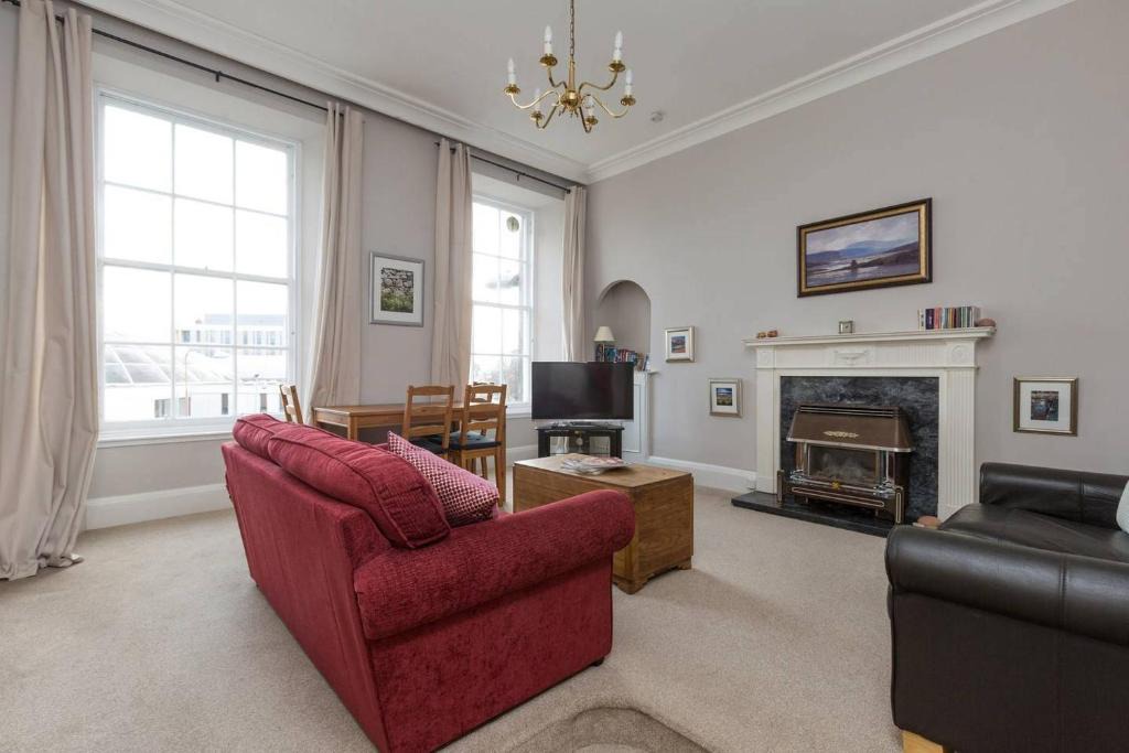 Old Town Apartment | ALTIDO George Square Apartment - Heart of Old Town/University