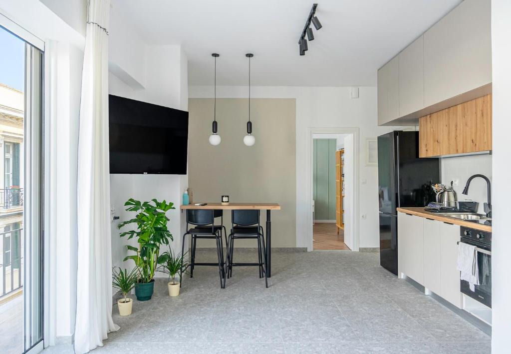 Psirri Apartment | Amazing 2Masterbd at psirri