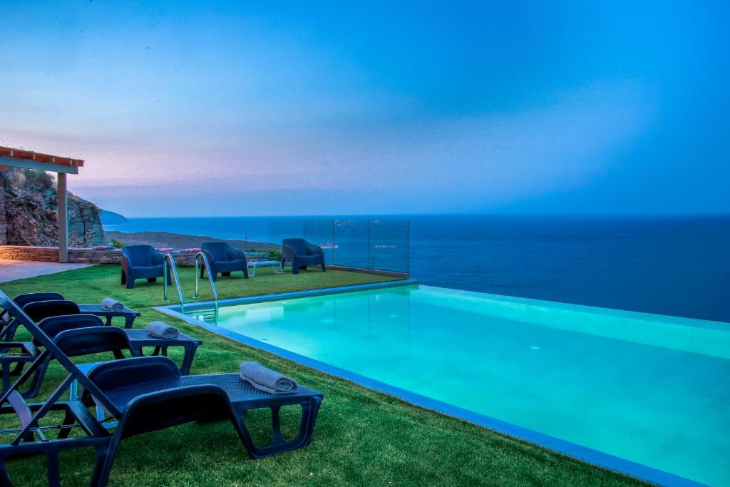 Andros Town Villa | Anastasis Luxury Villa Andros With Heated Pool