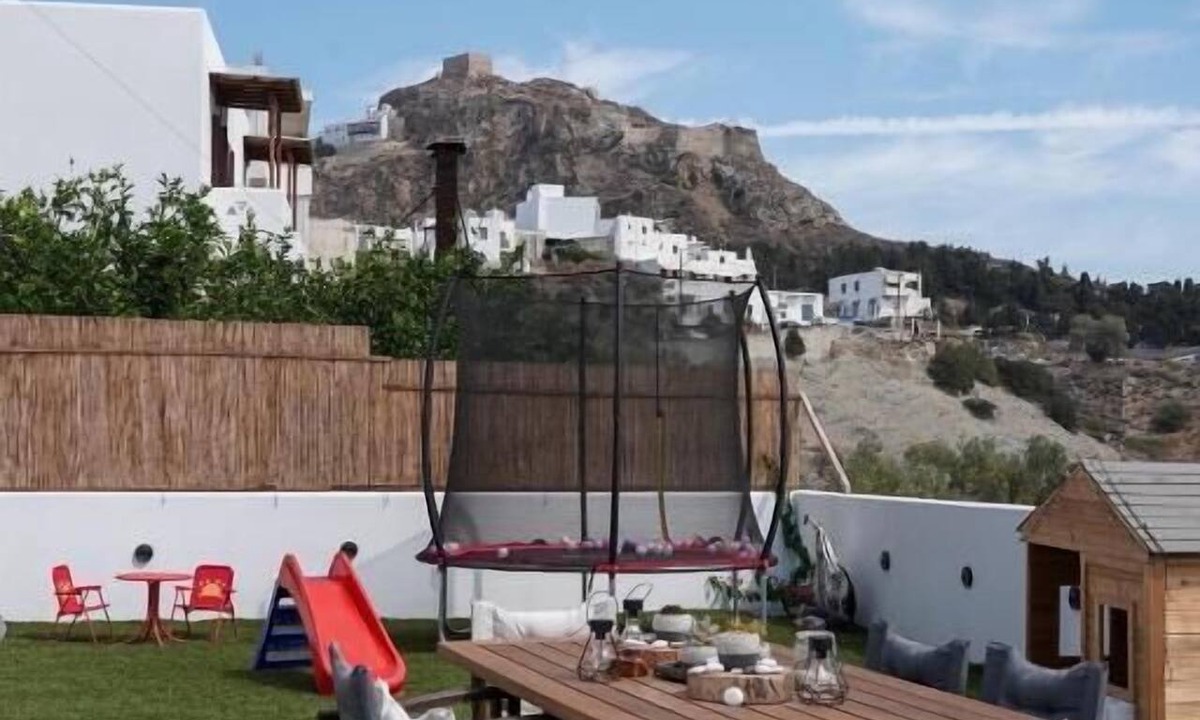 Skyros Town Apartment | APADEMIA SKYROS