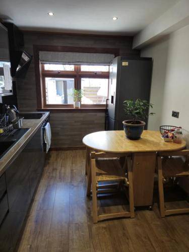 Duddingston Apartment | Apartment ∙ 1 bedroom ∙ 4 guests