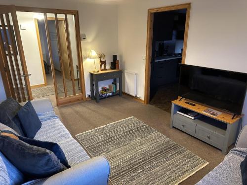 Cellardyke Apartment | Apartment - 2 Bedrooms - Pet Friendly - Parking