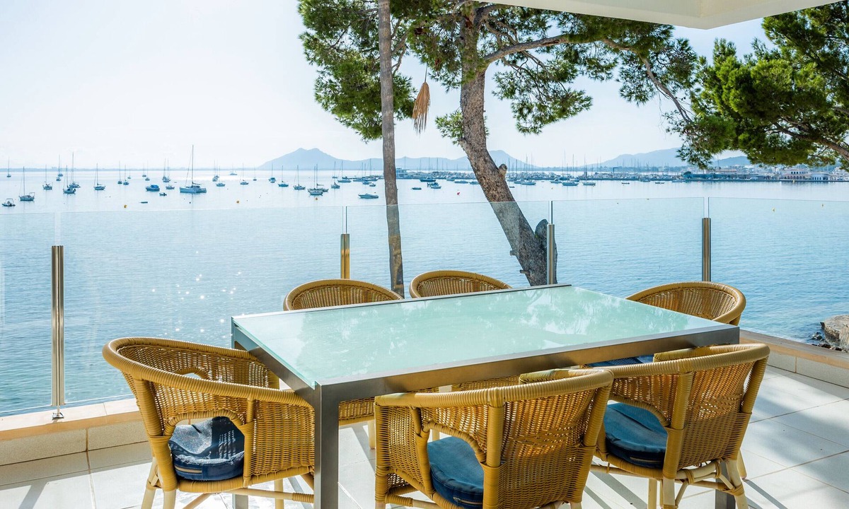 Puerto de Pollensa Apartment | Apartment Catalina 3B- tres dormitorios with Sea View, A/C, Wi-Fi & Terrace