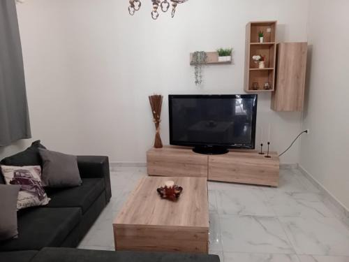 Salamis House | Aris apartment