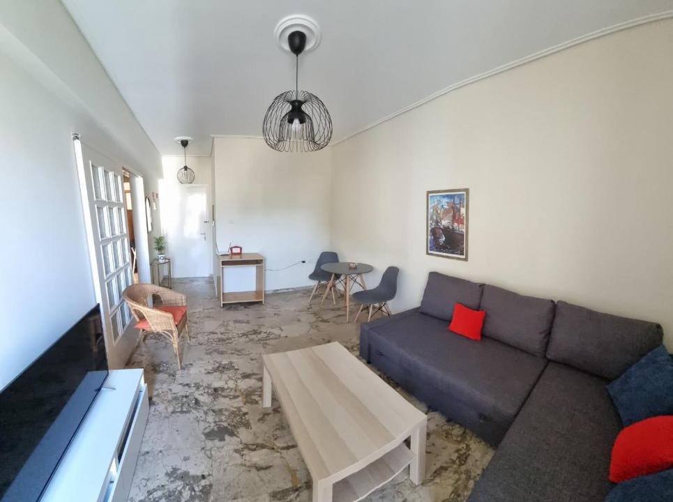 Kalamata Apartment | ArisMari Spacious Apartment