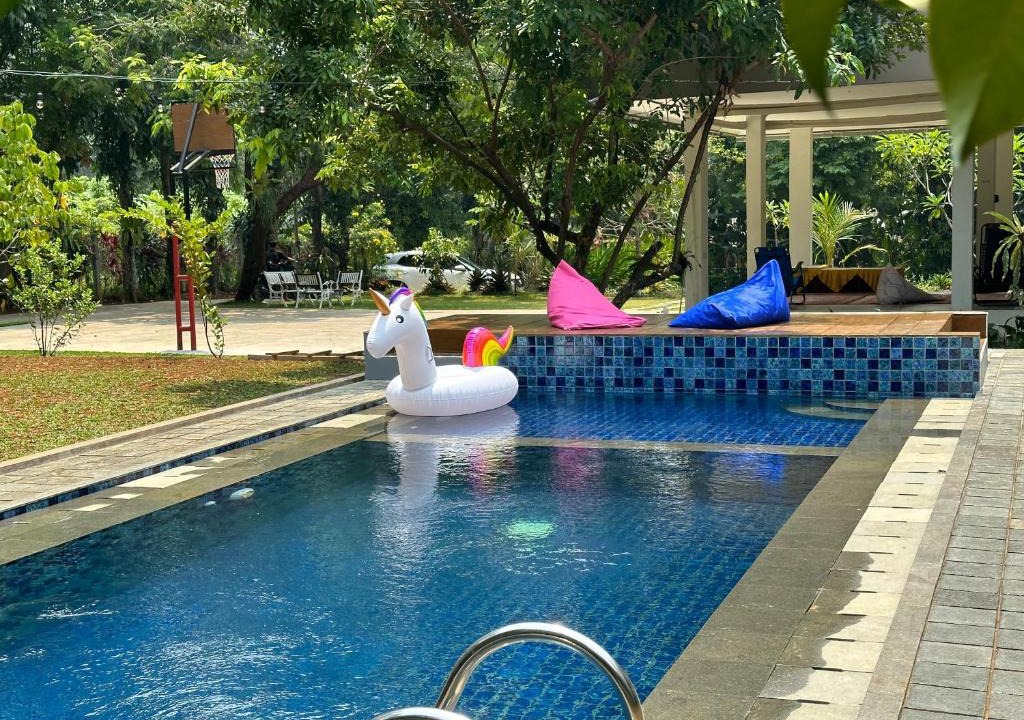 Sukaraja Villa | Arunni garden