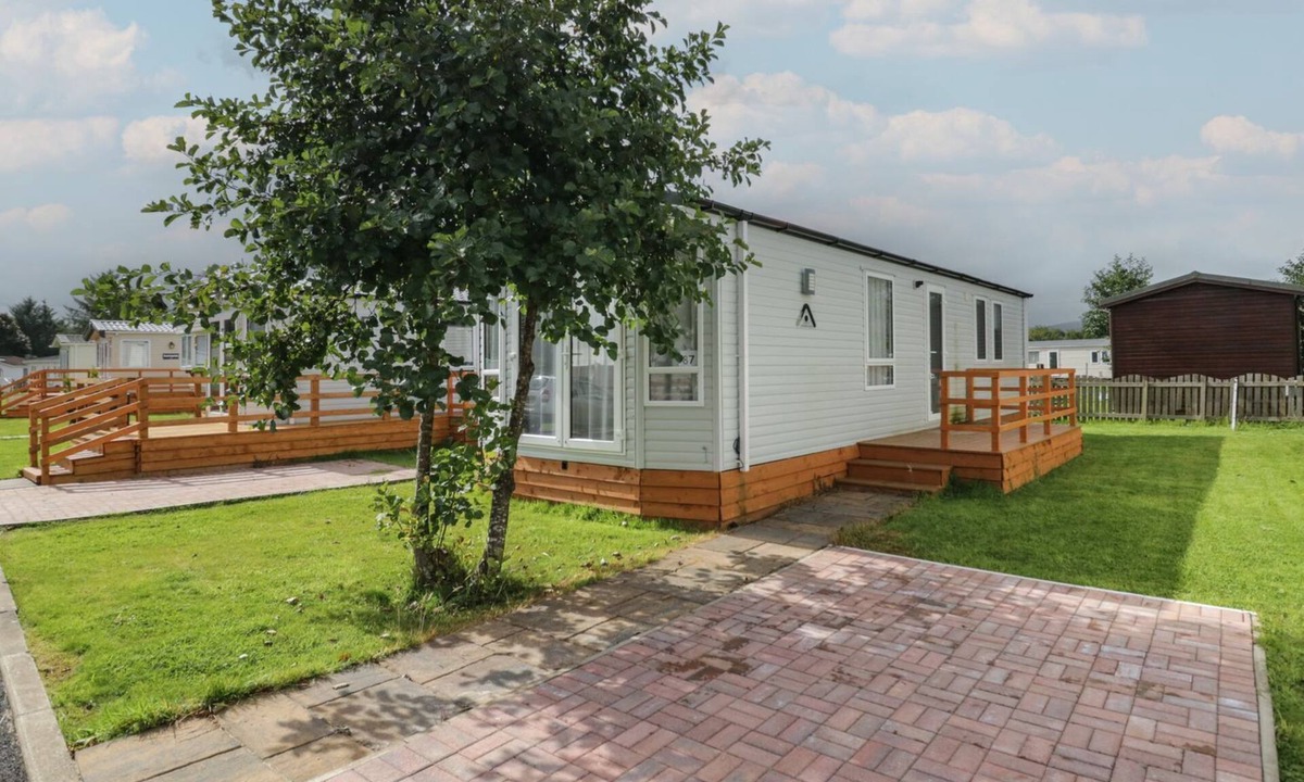 Denny Cottage | ASH, pet friendly, with a garden in Denny