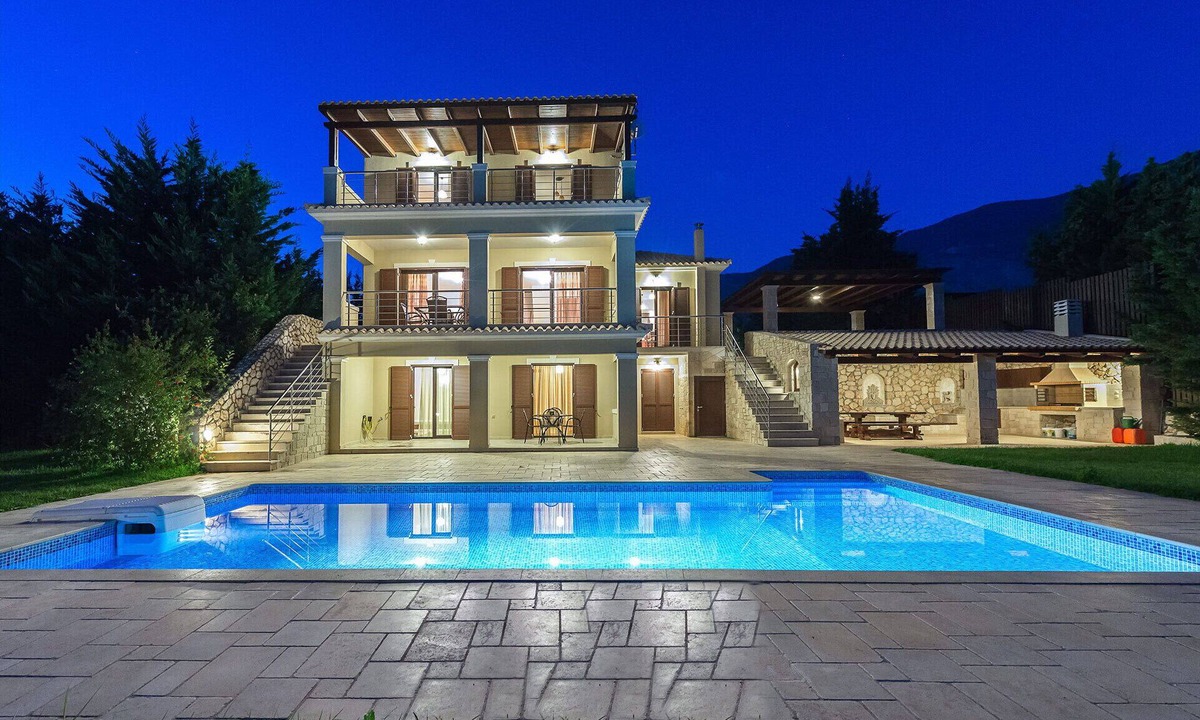 Karavados Villa | Aspa's Verde Pallazo - Very Close To The Beach