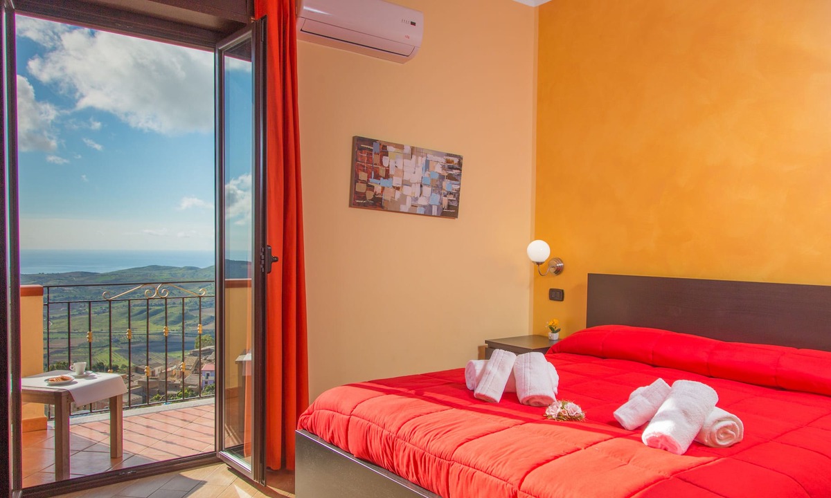Agrigento House | B&B MonteMare-3rd floor apartment for 16 people