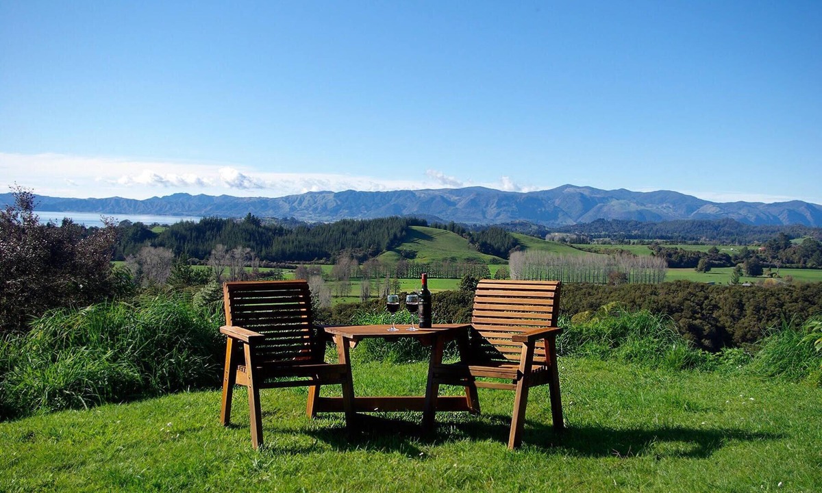 Golden Bay House | Bayridge: Jewel of Golden Bay with stunning views and close to town