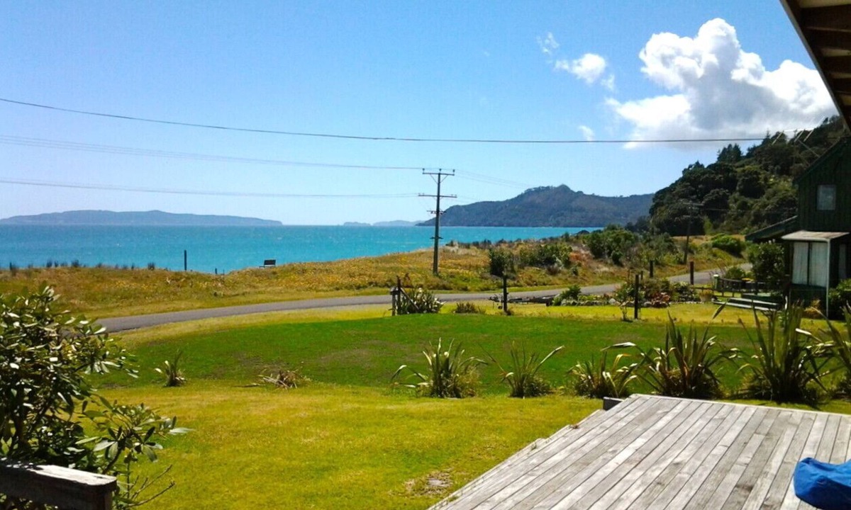 Rings Beach Cottage | Beachfront Bach - Rings Beach Bach