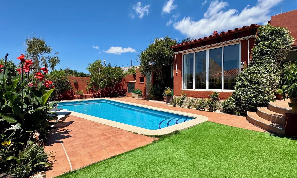 Cala en Porter Villa | Beautiful air-conditioned villa, large private pool, barbecue and sea views
