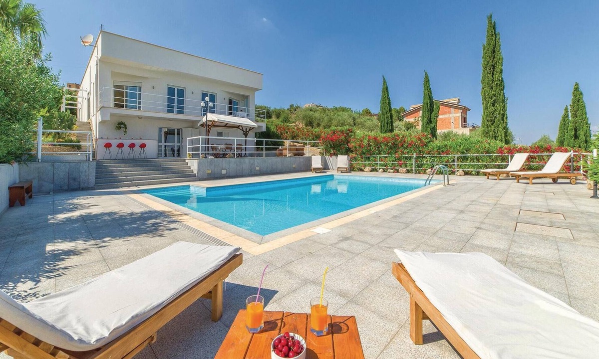 Aragona House | Beautiful home in Aragona -AG-