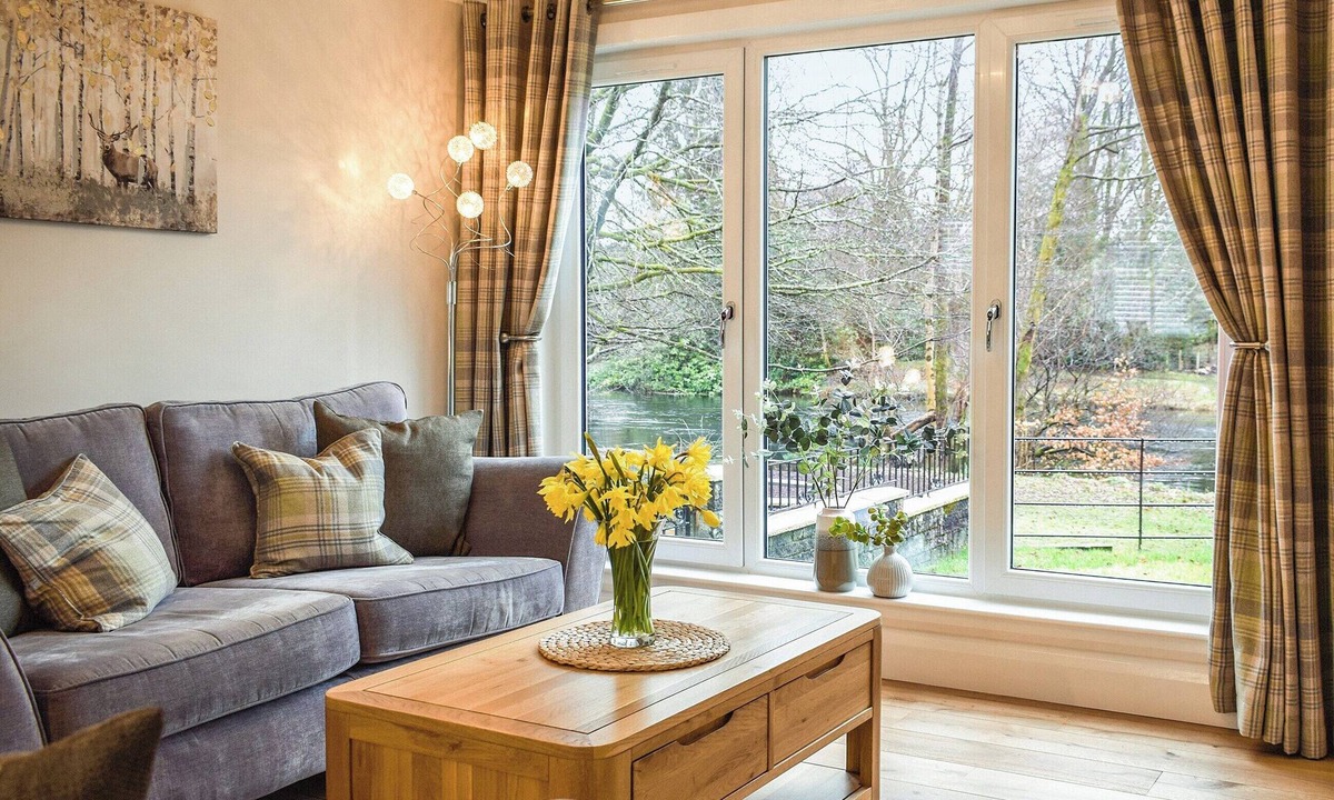 Callander Cottage | Beautiful riverside holiday home.