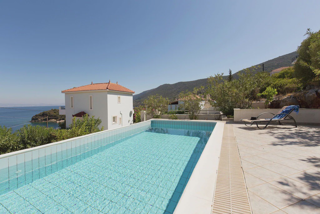 Samos Town Villa | Beautiful Villa in Agia Paraskevi Samos with Swimming Pool