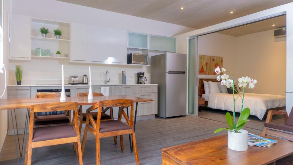 Santa Ana Apartment | BEE Suites Santa Ana
