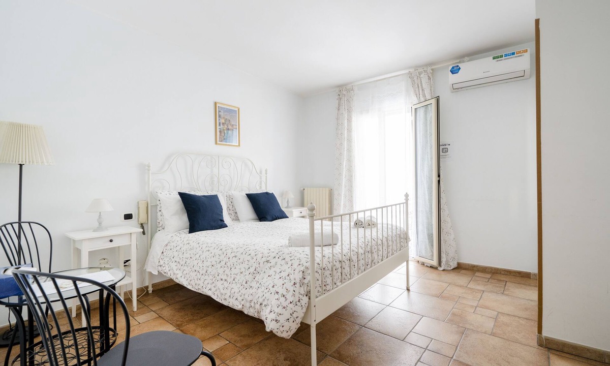 Old Town Bed & Breakfast | Bella Bari rooms
