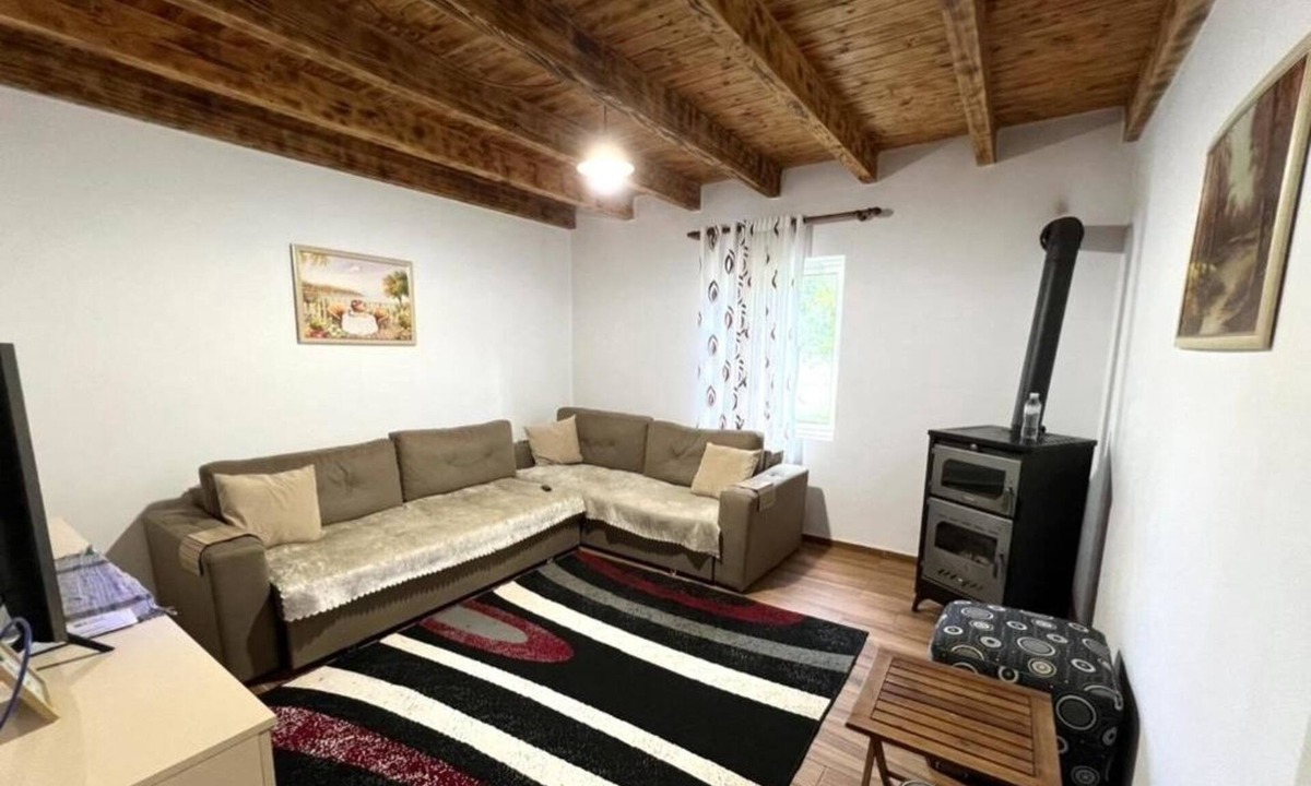 Librazhd Bed & Breakfast | Biona Farm : Basic Triple Room