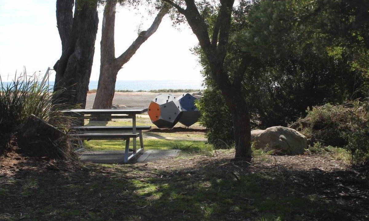 Cottage Beach Golf Getaway | Bridport